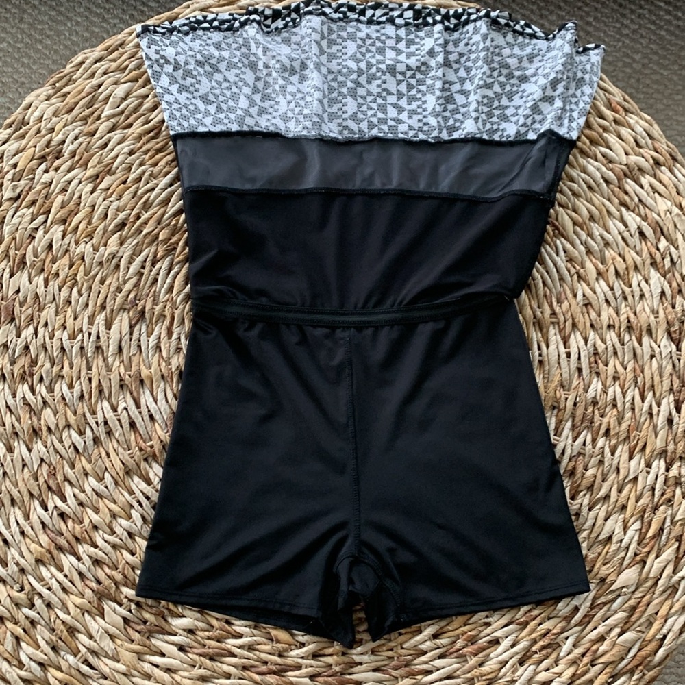 Lucky in Love Neo Geo Tiered Skort - Picture 9 of 12
